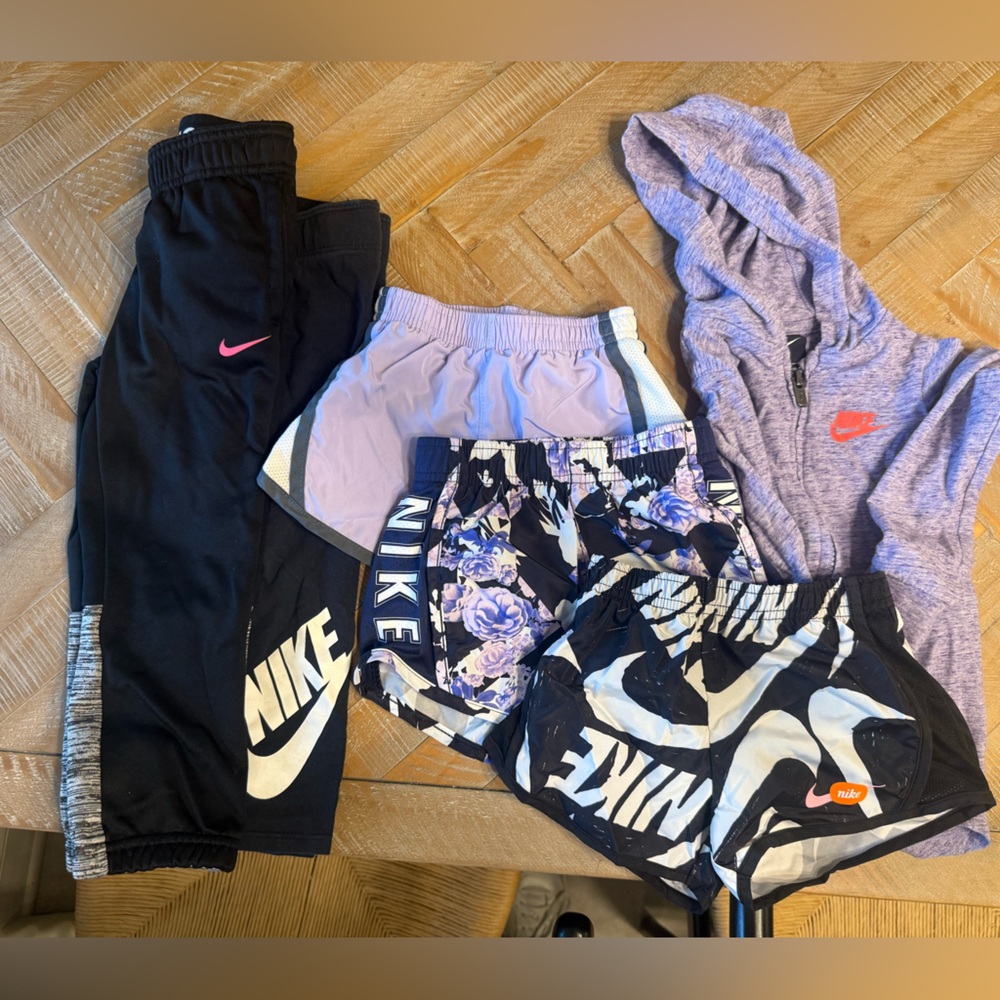 Nike Toddler Girls Bundle 3t